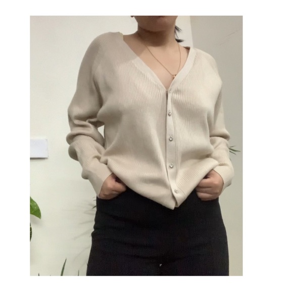 Cream Color Cardigan - Picture 7 of 7